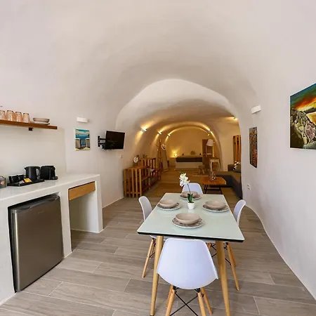 Tree Of Life 2 - Authentic Cave - Style By μρs Apartment *