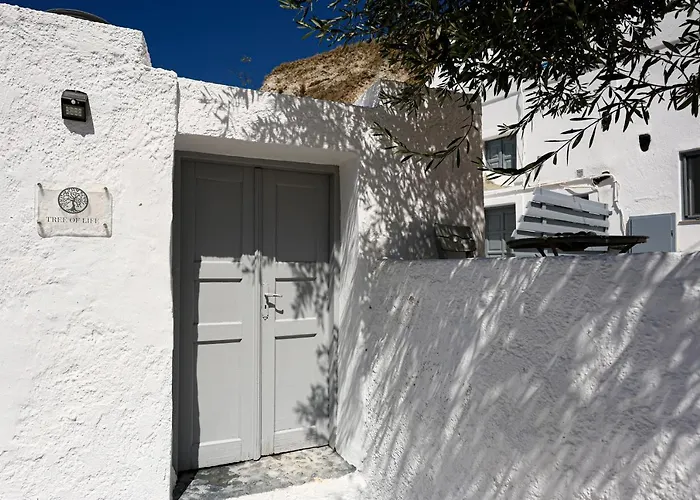 Tree Of Life 2 - Authentic Cave - Style By μρs Apartment *