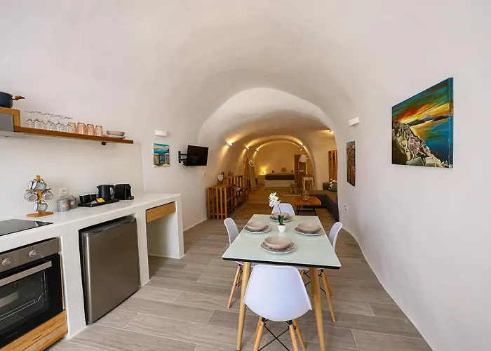 Tree Of Life 2 - Authentic Cave - Style By μρs Apartment *