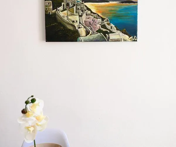 Tree Of Life 2 - Authentic Cave - Style By μρs Apartmán