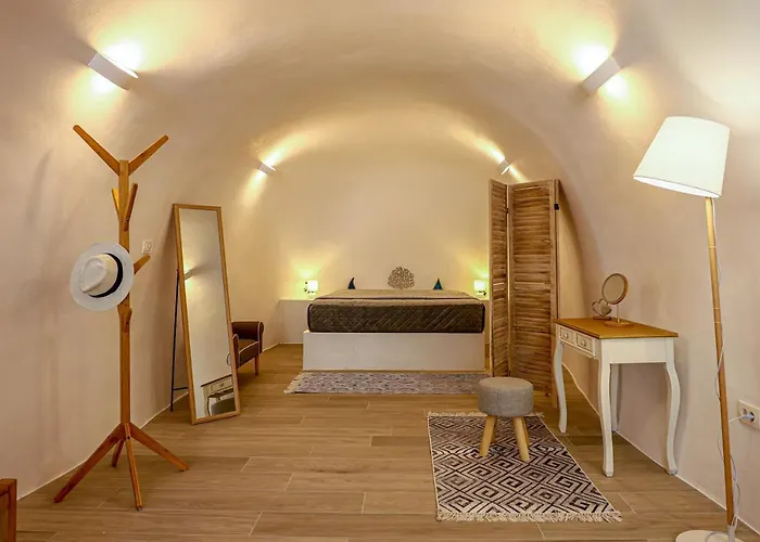 Tree Of Life 2 - Authentic Cave - Style By μρs Apartmán Vóthon